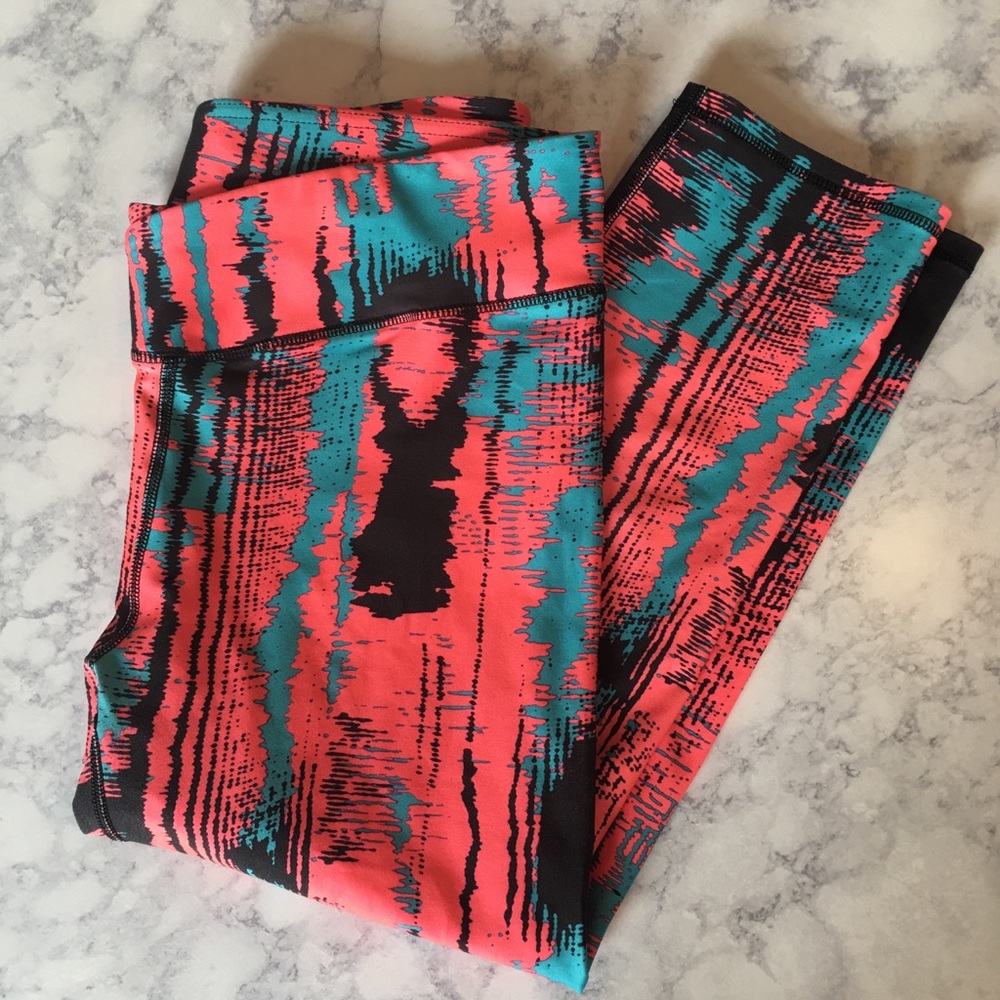 Fabletics Capris ♾